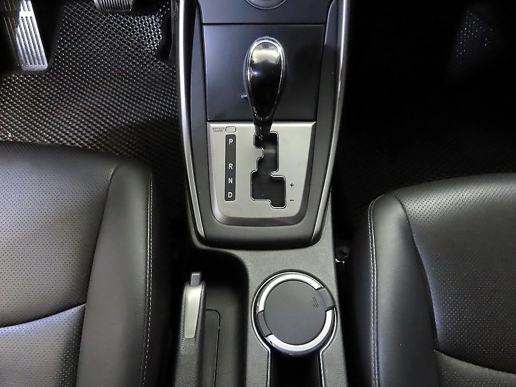 HYUNDAI Avante - Vista 12