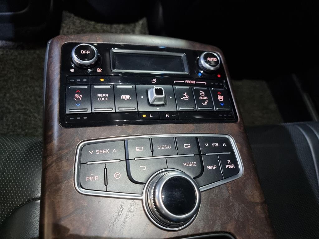 KIA K9 - Vista 6