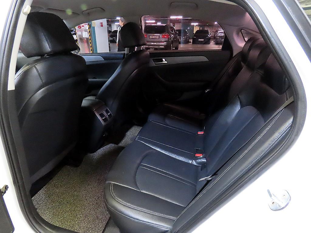 HYUNDAI Sonata - Vista 7