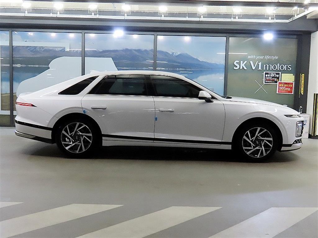HYUNDAI Grandeur - Vista 3
