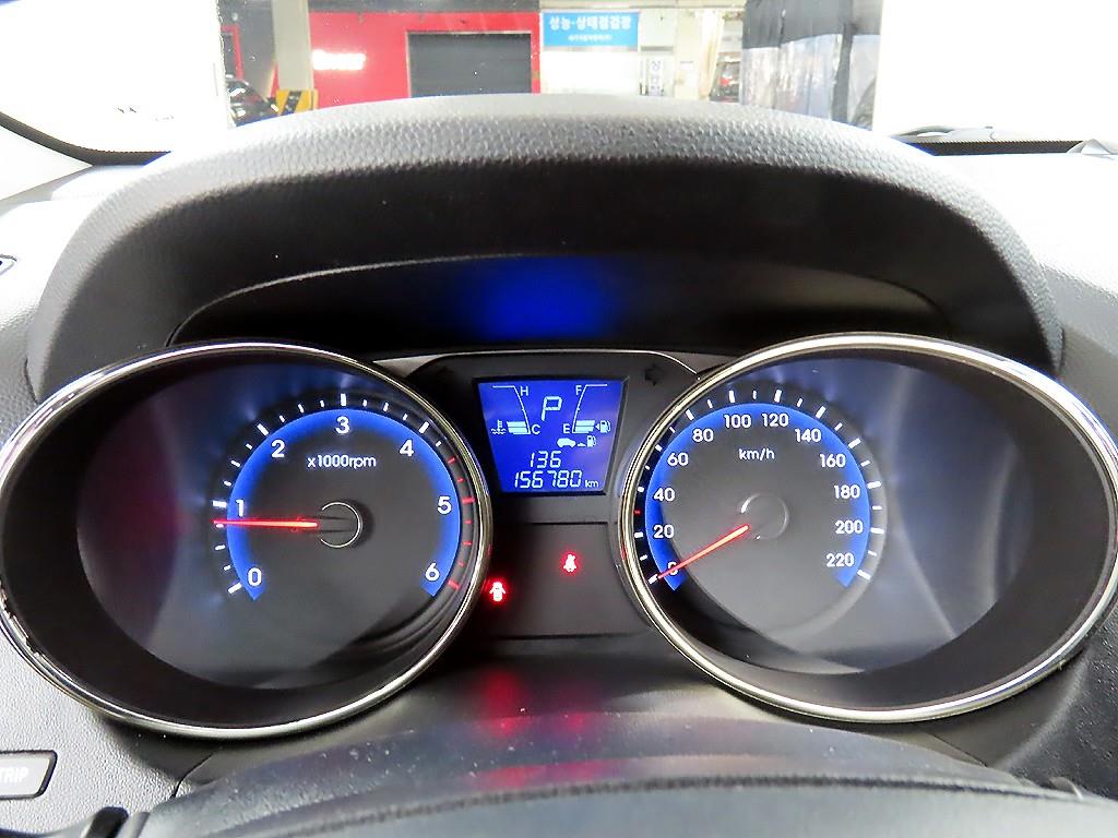 HYUNDAI Tucson - Vista 8
