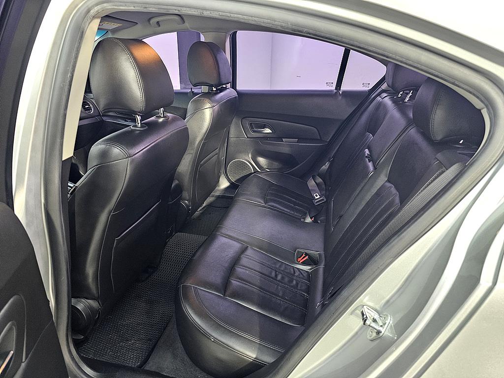 Chevrolet Cruise - Vista 8