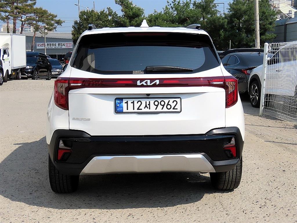 KIA Seltos - Vista 4