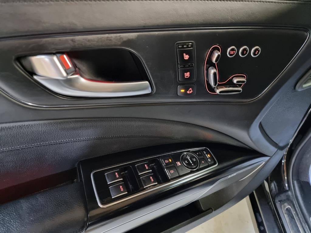 KIA K9 - Vista 12