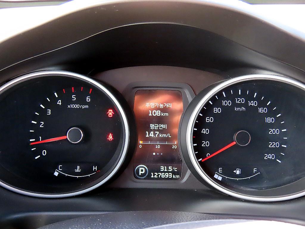 KIA Sportage - Vista 8