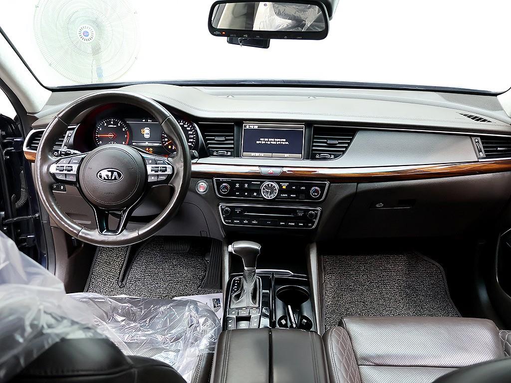 KIA K7 - Vista 9