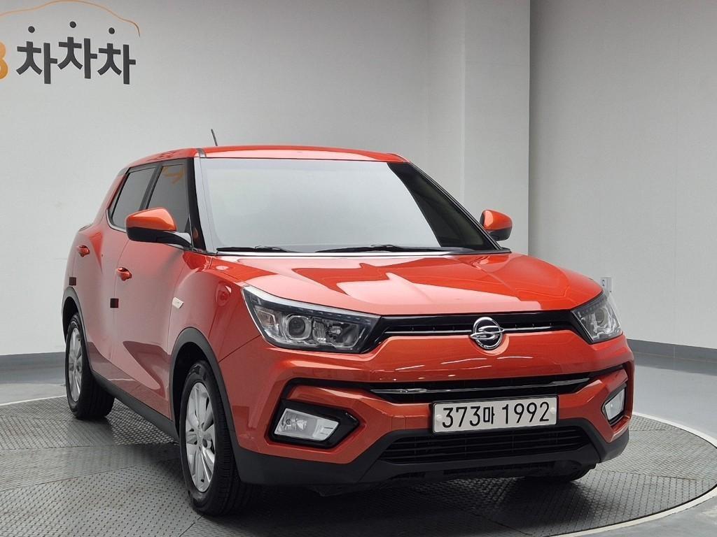 Ssangyong Tivoli - Vista 4