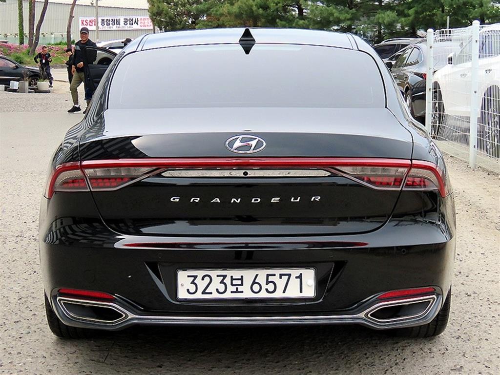 HYUNDAI Grandeur - Vista 4