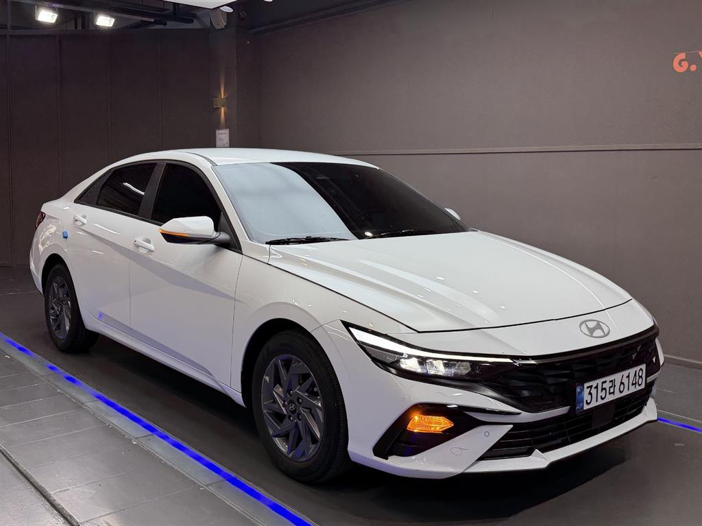 HYUNDAI Avante 2024 Blanco - Importación desde Corea - HF Imports Iquique - Foto 1