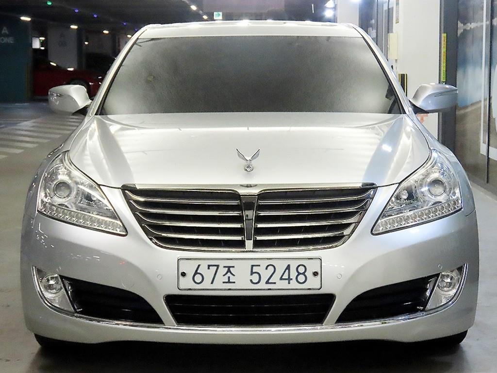 HYUNDAI Equus - Vista 2