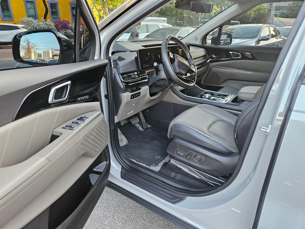 KIA Carnival - Vista 7