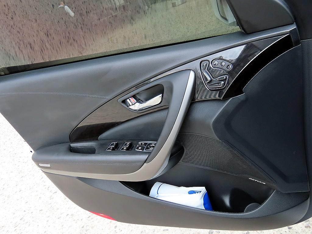 HYUNDAI Grandeur - Vista 11