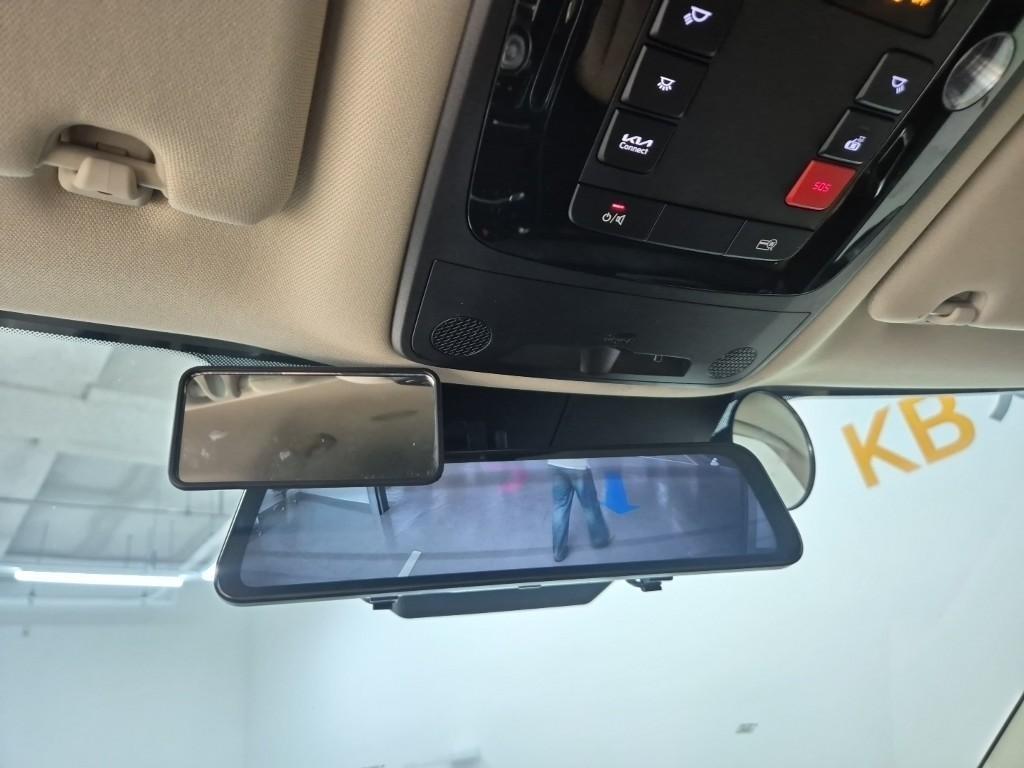KIA Carnival - Vista 7