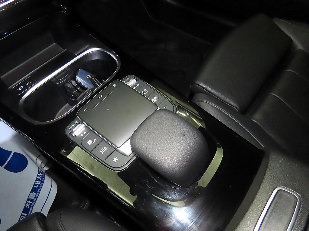 Mercedes Benz A Class 2022 Blanco - Importación desde Corea - HF Imports Iquique - Foto 13