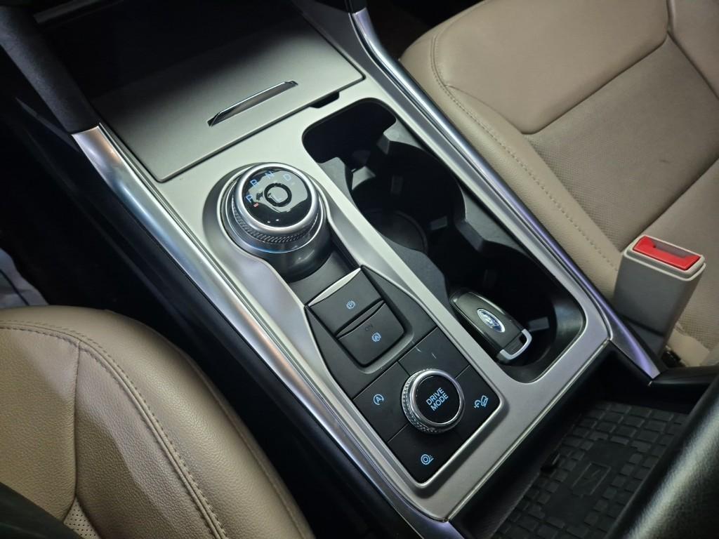 Ford Explorer - Vista 8