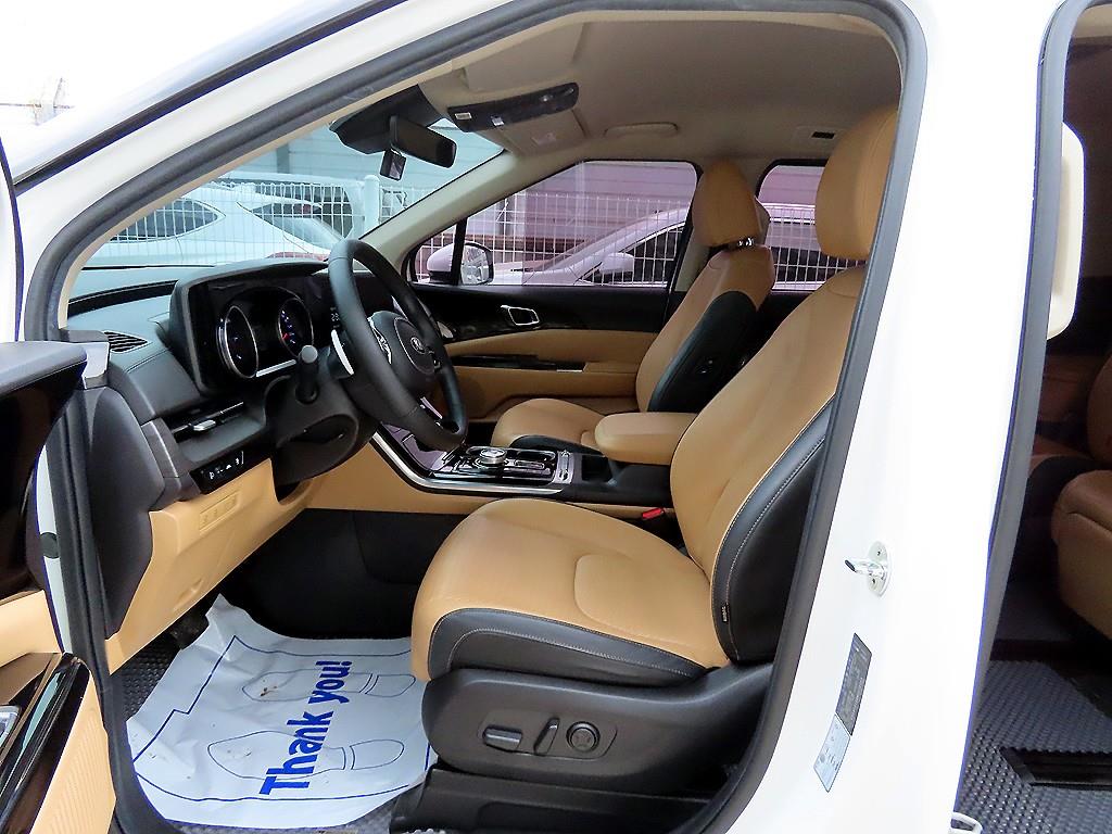KIA Carnival - Vista 5