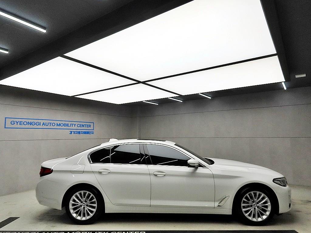 BMW 5 Series - Vista 2