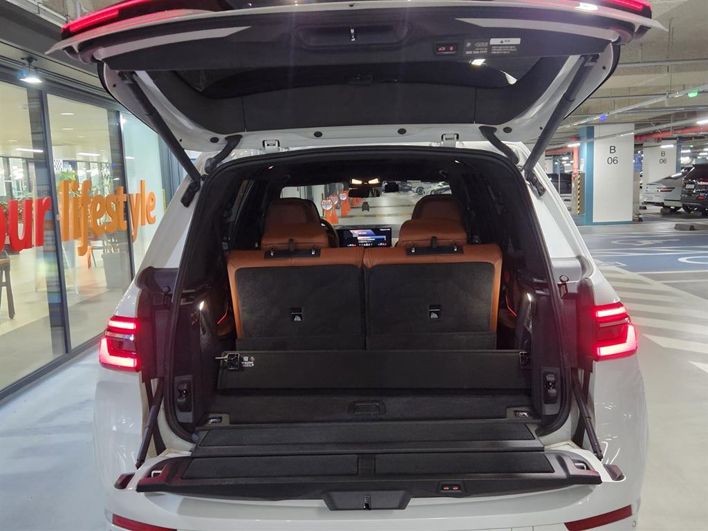 BMW X7 - Vista 6