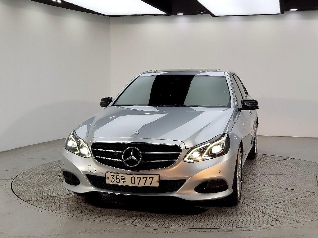 Mercedes Benz E class - Vista 2