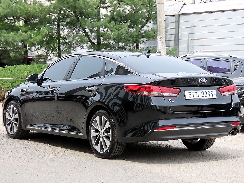 KIA K5 - Vista 3
