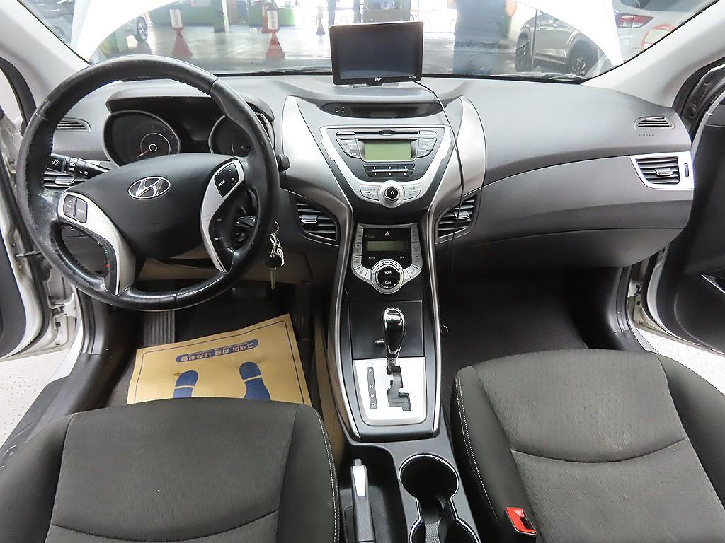 HYUNDAI Avante 2011 Gris - Importación desde Corea - HF Imports Iquique - Foto 10