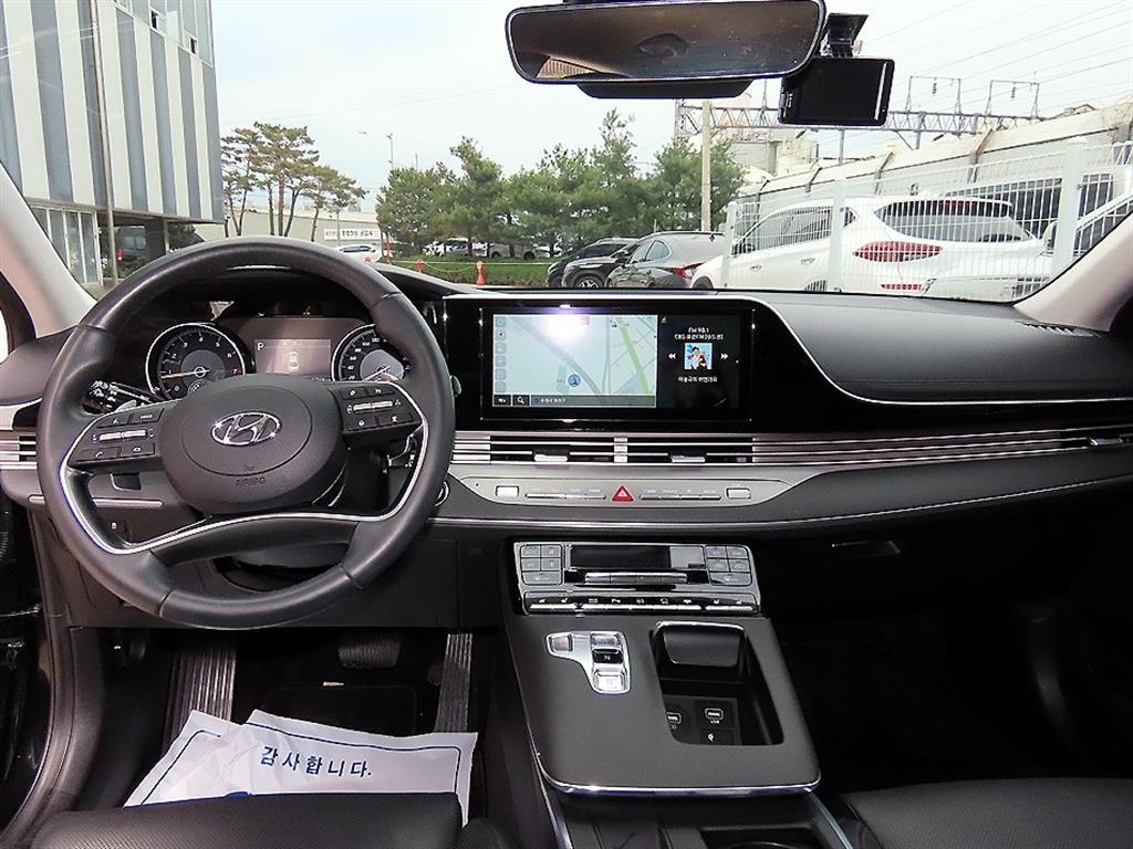 HYUNDAI Grandeur - Vista 7