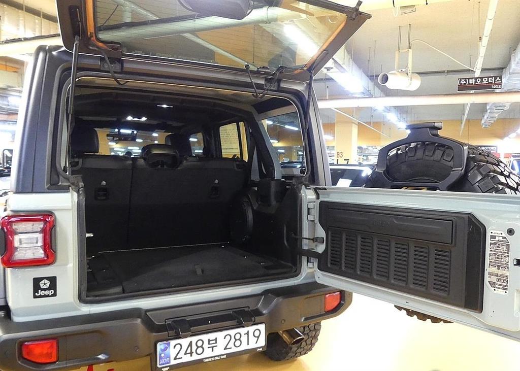 Jeep Wrangler - Vista 10