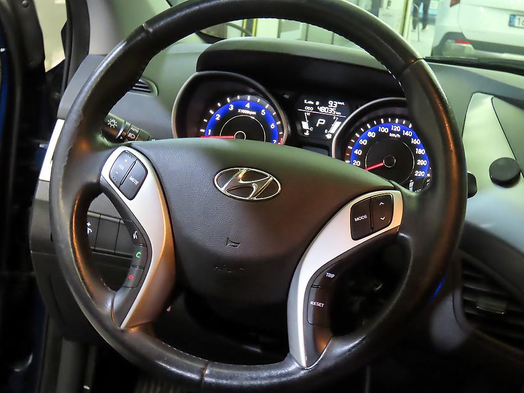 HYUNDAI Avante - Vista 8