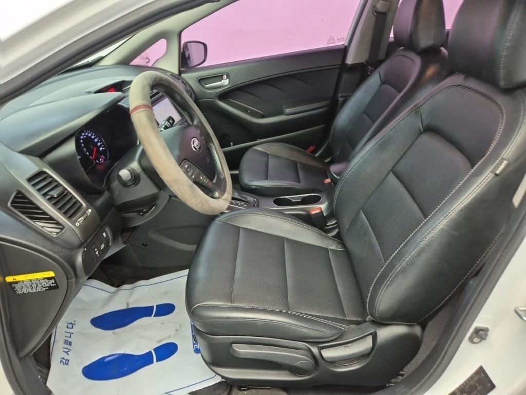 KIA K3 - Vista 11