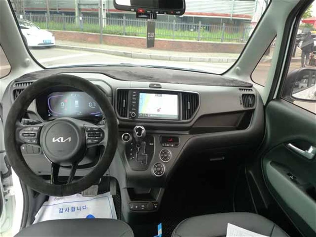 KIA Ray - Vista 8