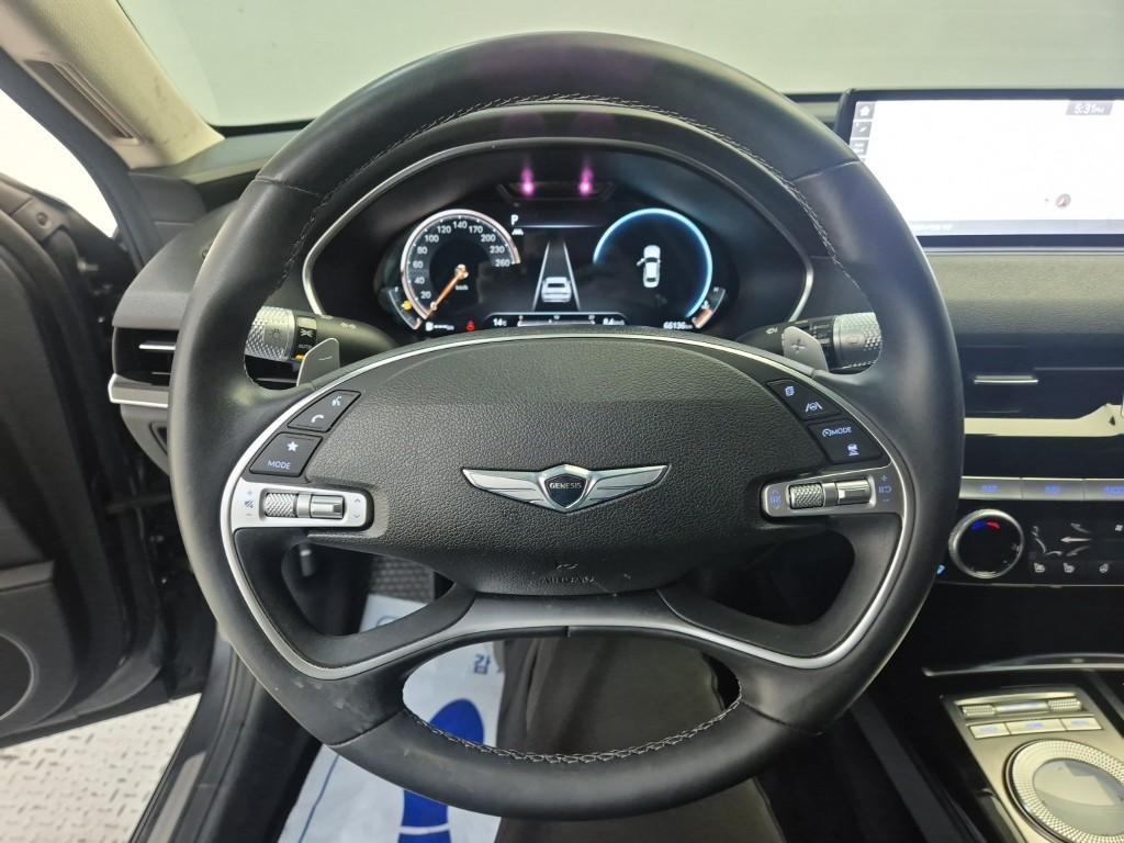 Genesis G80 - Vista 9