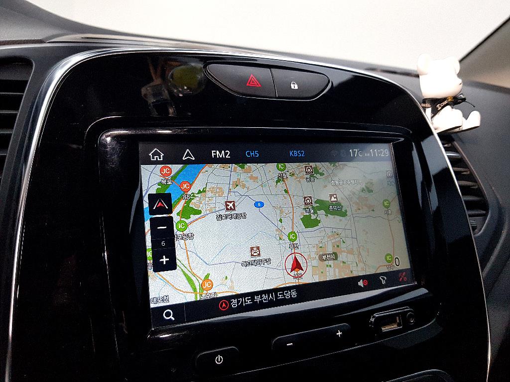 SAMSUNG QM3 - Vista 11