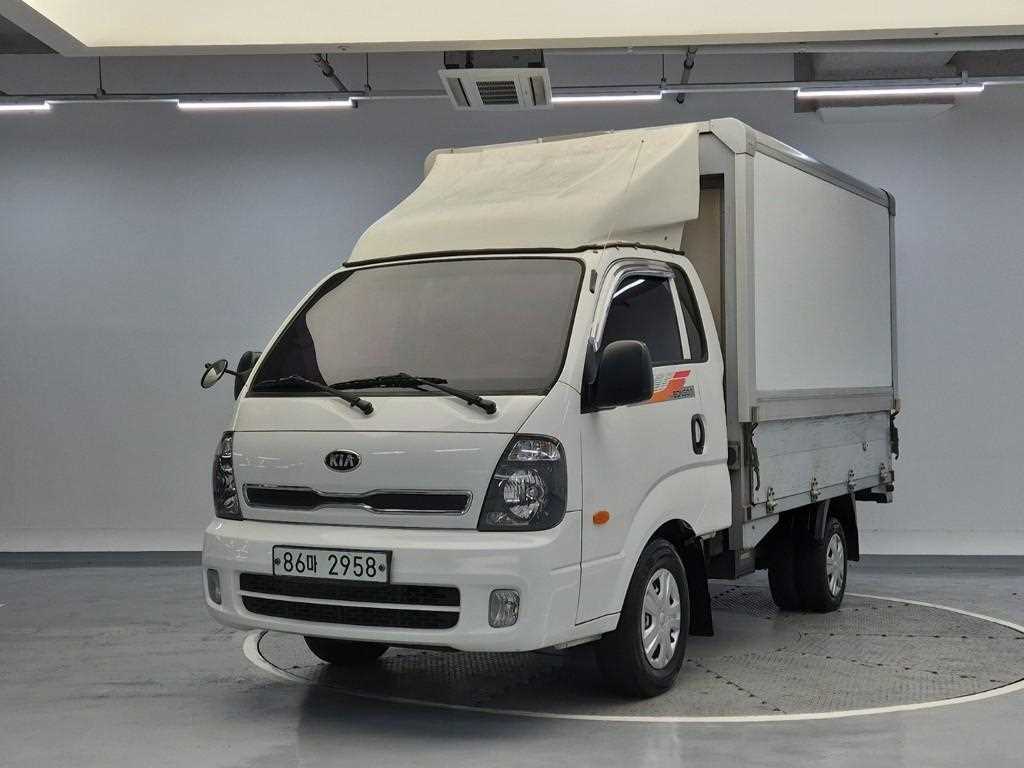 Small Truck Top_Wingbody 2019 Blanco - Importación desde Corea - HF Imports Iquique - Foto 1