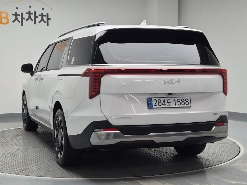 KIA Carnival - Vista 2