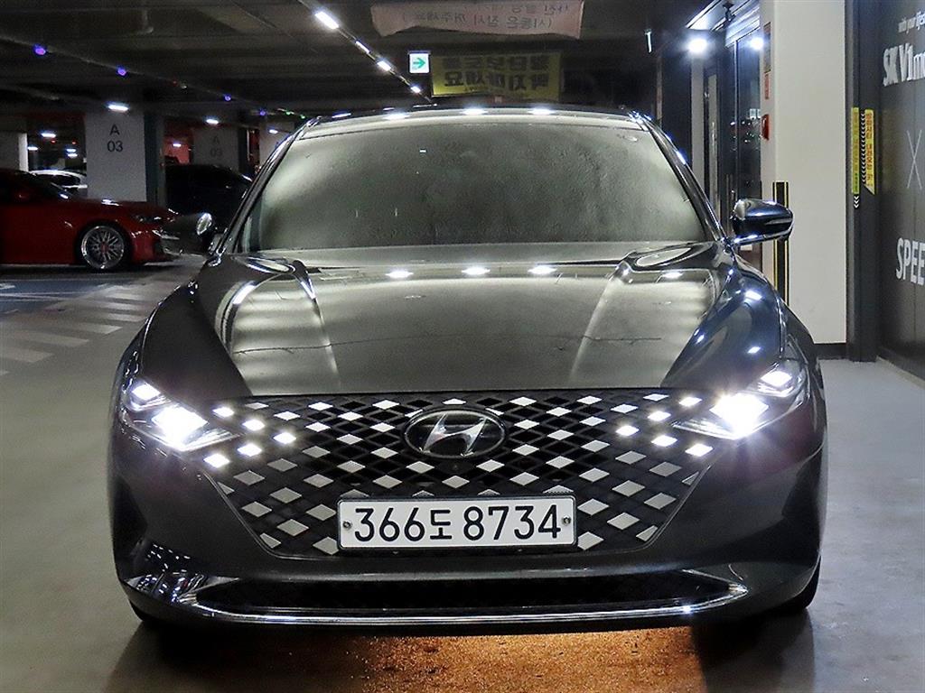 HYUNDAI Grandeur - Vista 2