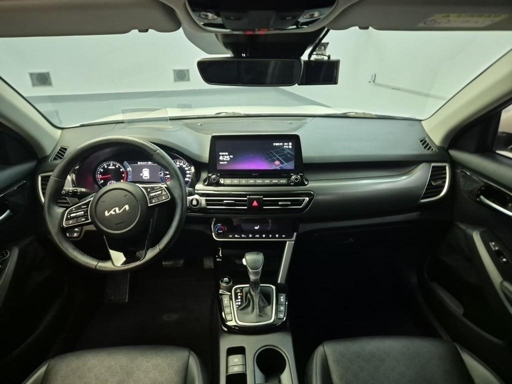 KIA Seltos - Vista 6