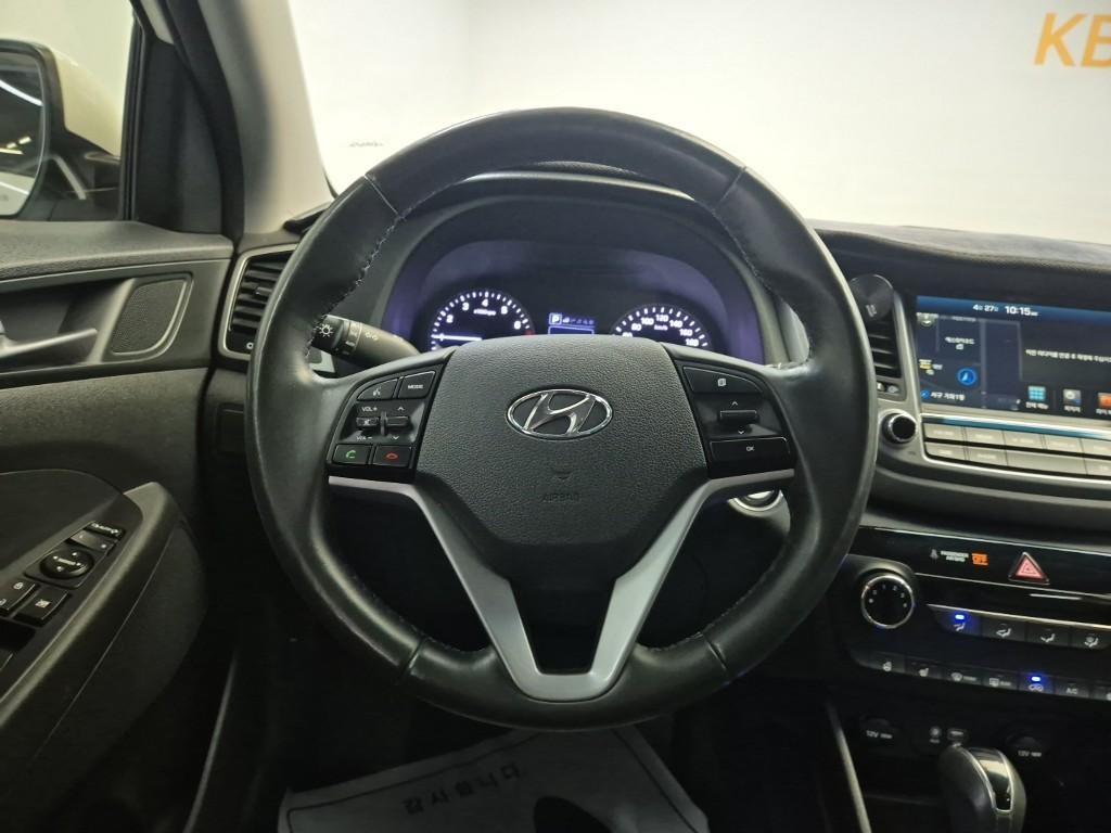 HYUNDAI Tucson - Vista 9