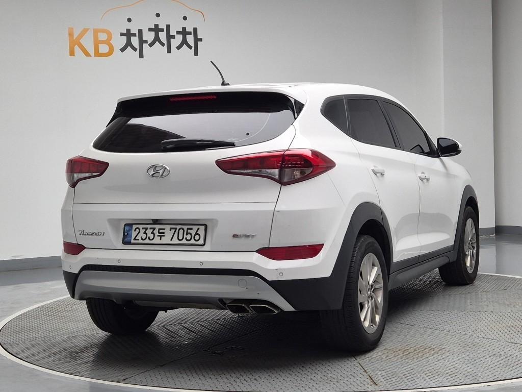HYUNDAI Tucson - Vista 3