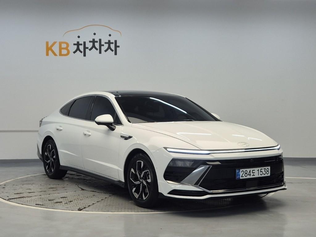 HYUNDAI Sonata - Vista 3