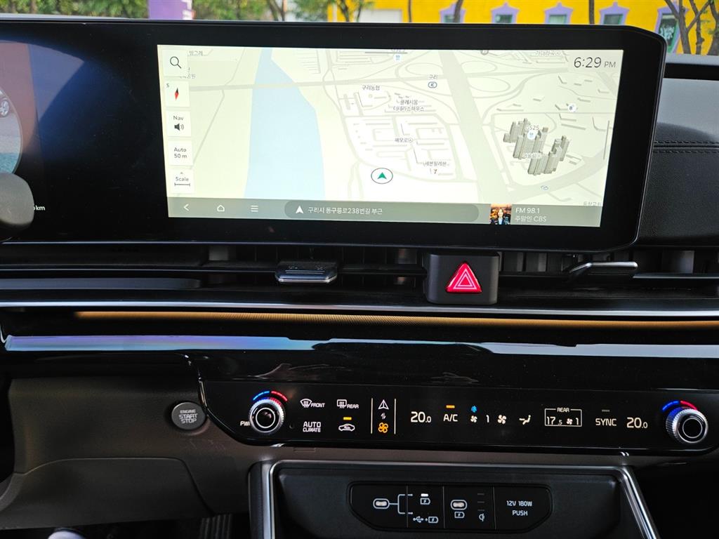 KIA Carnival - Vista 10