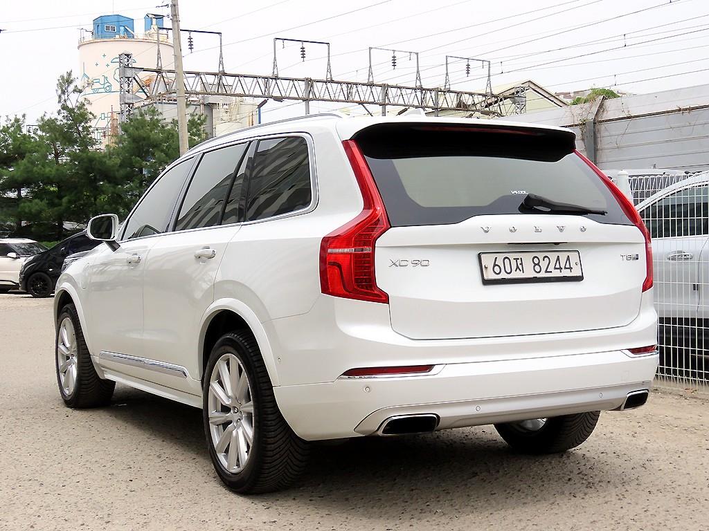 Volvo XC90 - Vista 3