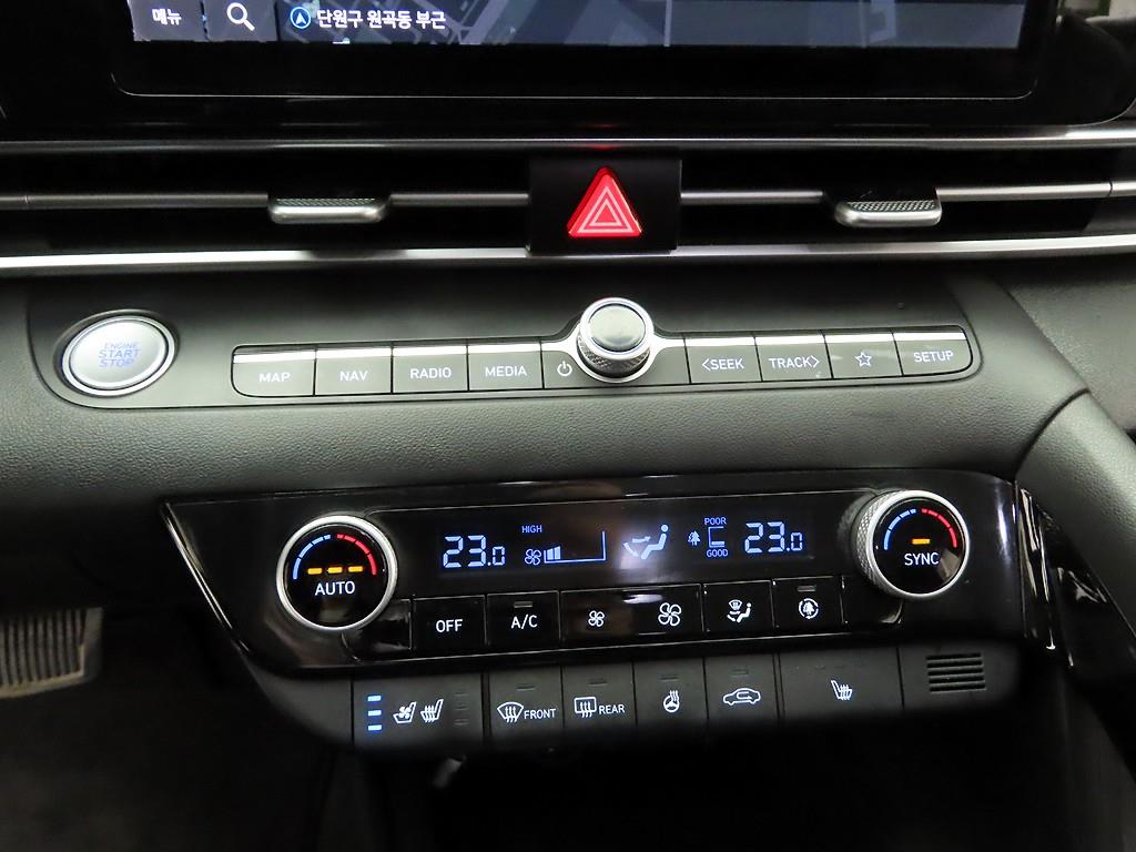 HYUNDAI Avante - Vista 10