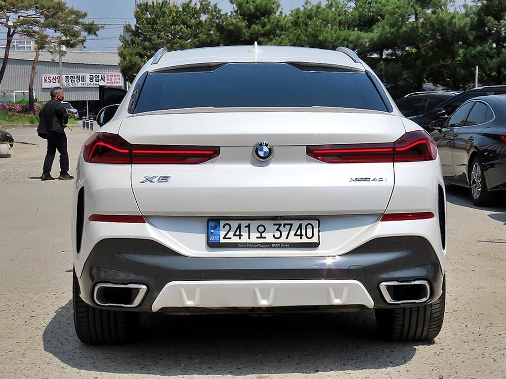 BMW X6 - Vista 4
