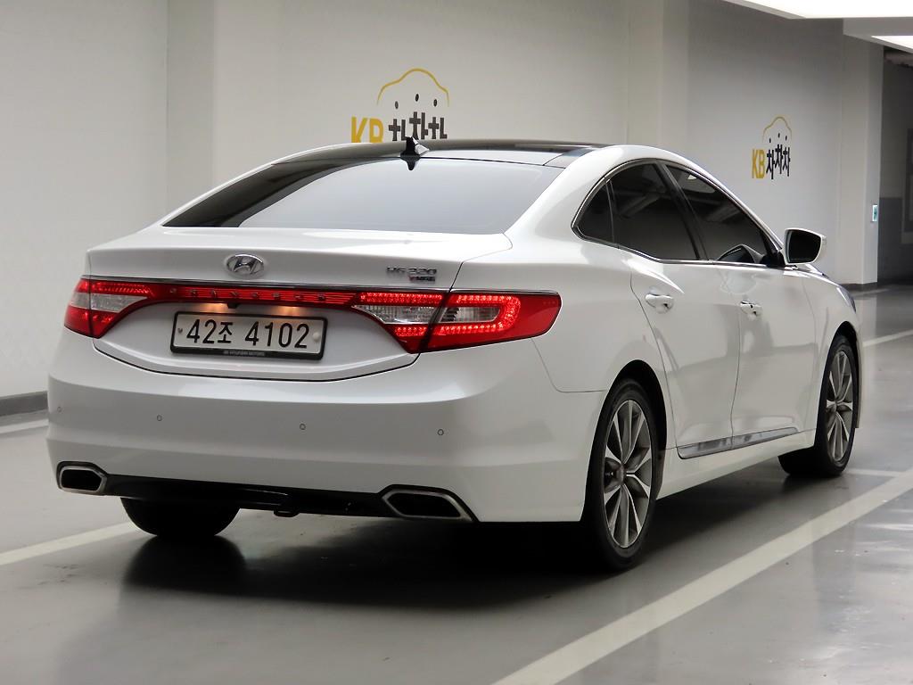 HYUNDAI Grandeur - Vista 4