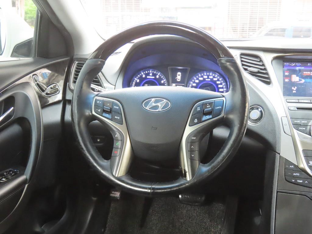 HYUNDAI Grandeur 2014 Blanco - Importación desde Corea - HF Imports Iquique - Foto 18