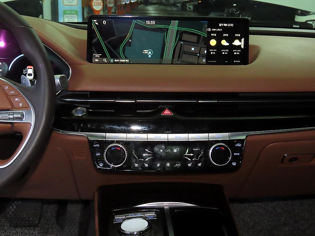 Genesis G80 - Vista 11