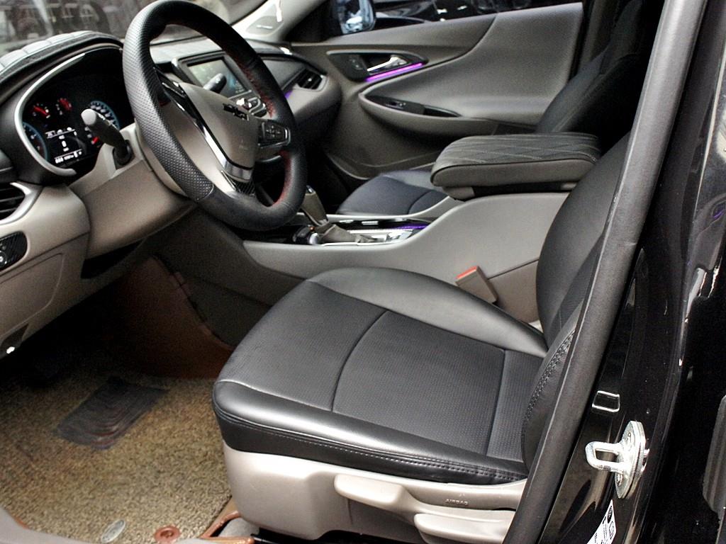 Chevrolet Malibu - Vista 8