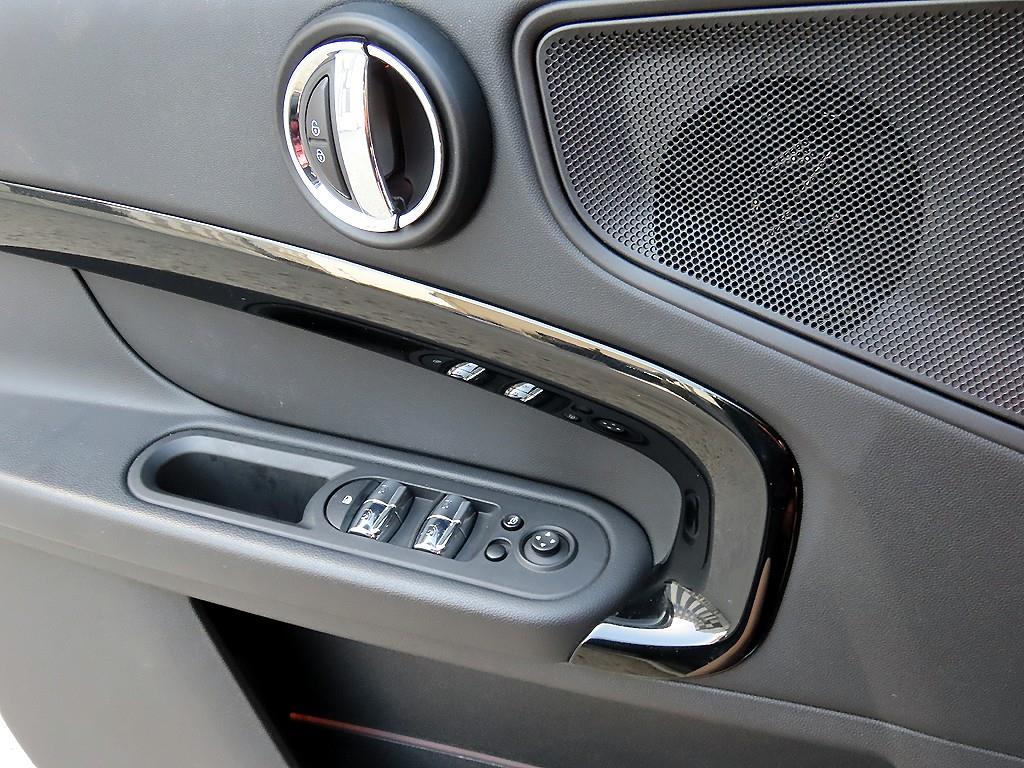 Mini Countryman - Vista 11