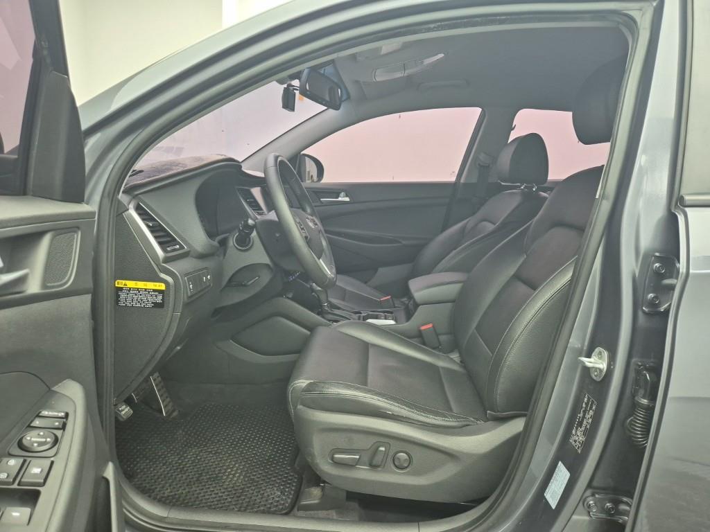 HYUNDAI Tucson - Vista 11
