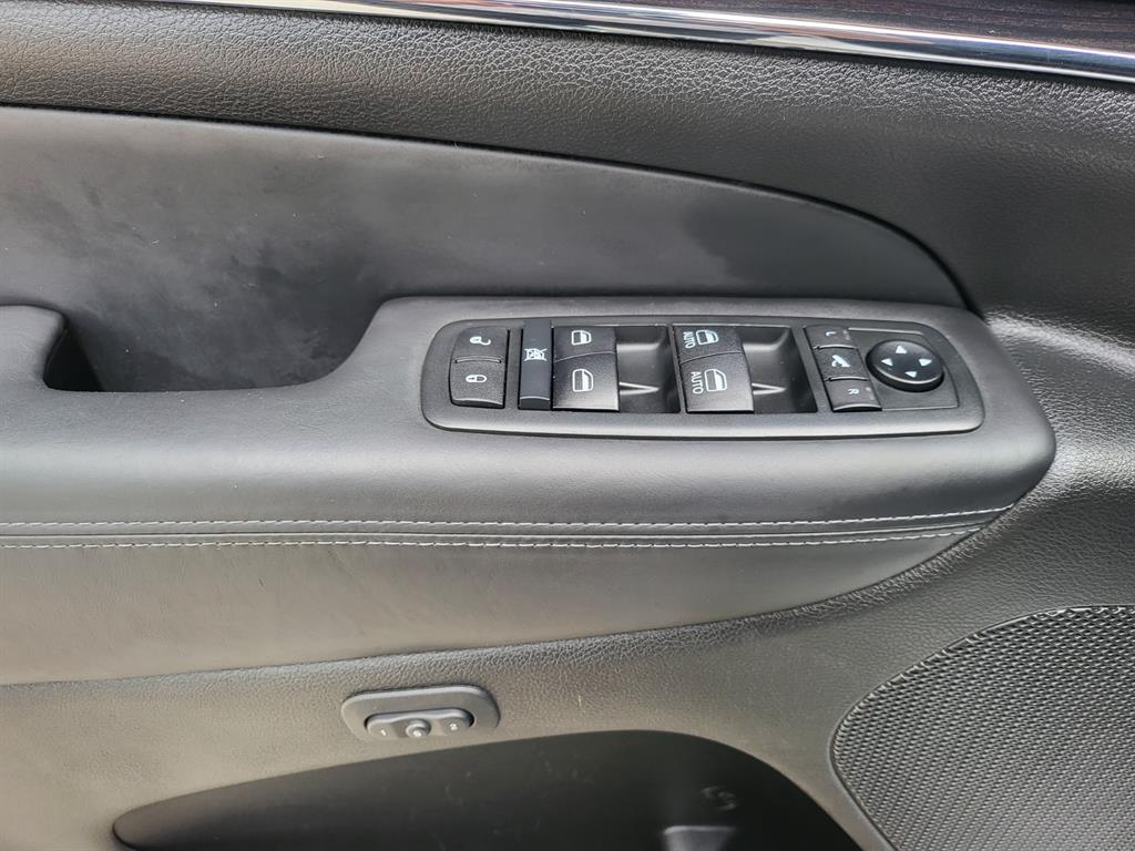 Jeep Cherokee - Vista 11